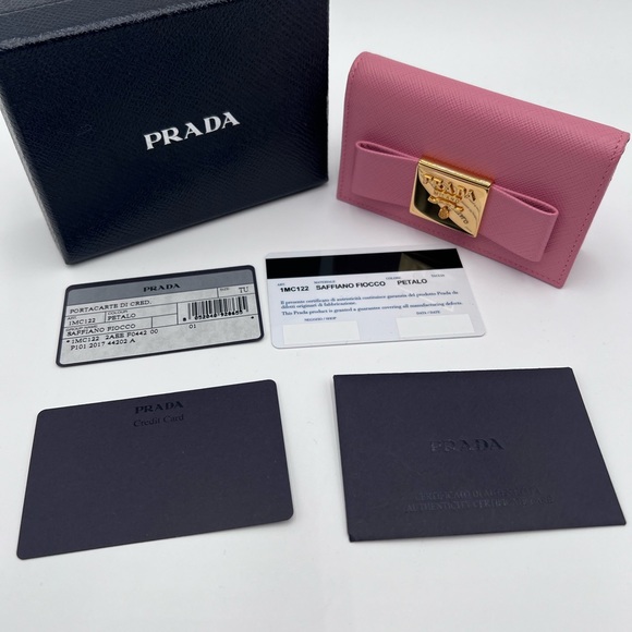 💗🌸PRADA CARD CASE / CARD HOLDER 🌸💗 - Picture 13 of 14